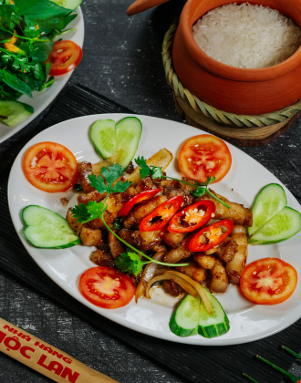 Ba Rọi Ch&aacute;y Cạnh 